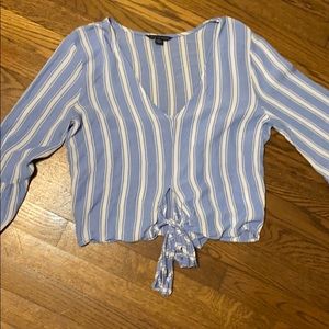 AMERICAN EAGLE CROPPED SHIRT